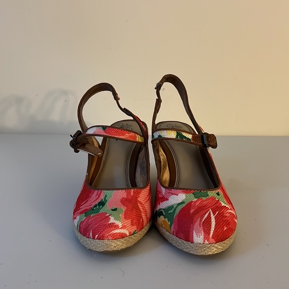 Life Stride Countess Floral Mary Jane Wedges - Picture 4 of 12